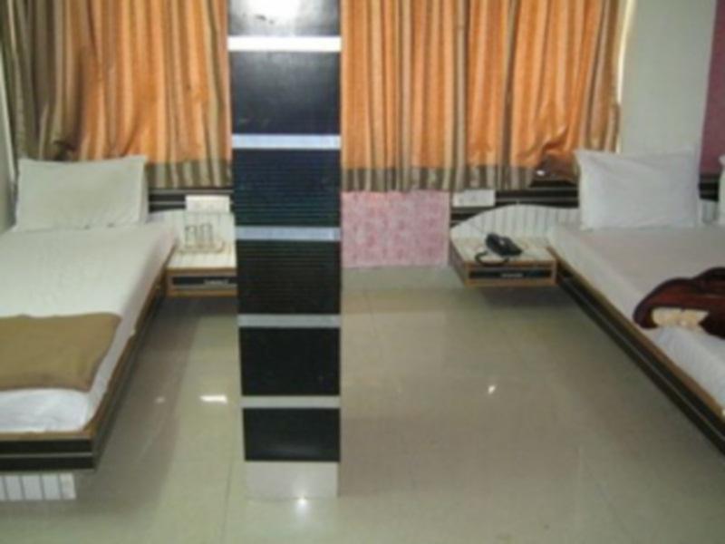 Angan Residency Hotel Ahmedabad Esterno foto